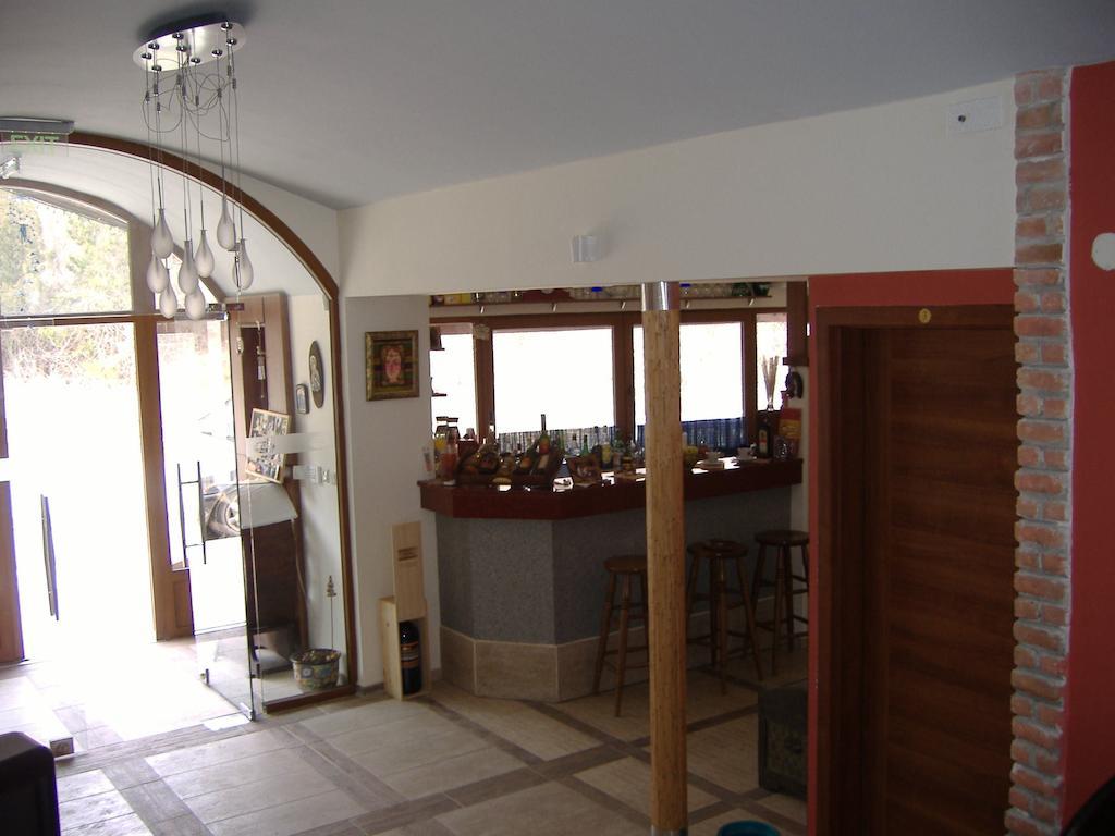 קרנבו Sea View Family Hotel מראה חיצוני תמונה