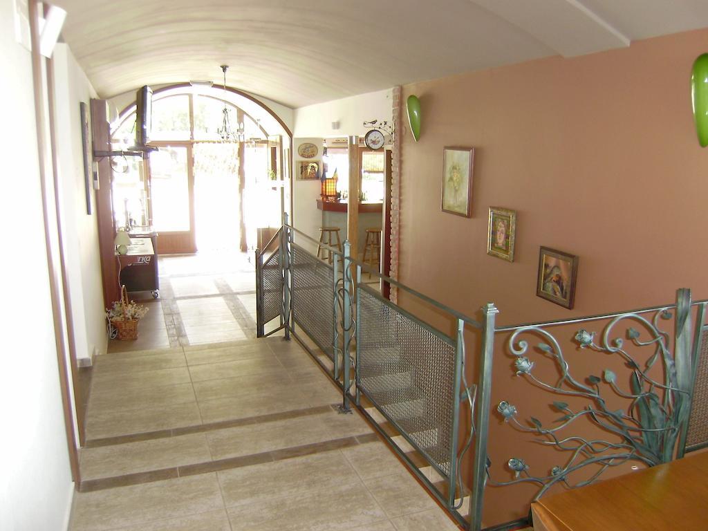 קרנבו Sea View Family Hotel מראה חיצוני תמונה